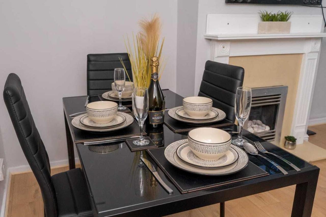 Cosy 2 Bedroom Home In Ковънтри Екстериор снимка